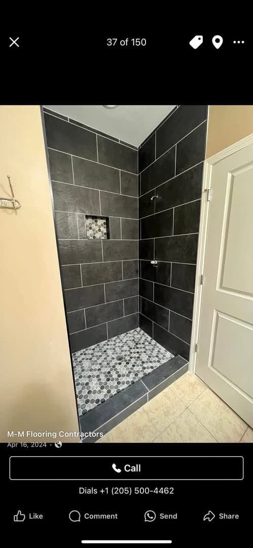 Vertical Linear Shower Feature Strip & Mosaic Detail
