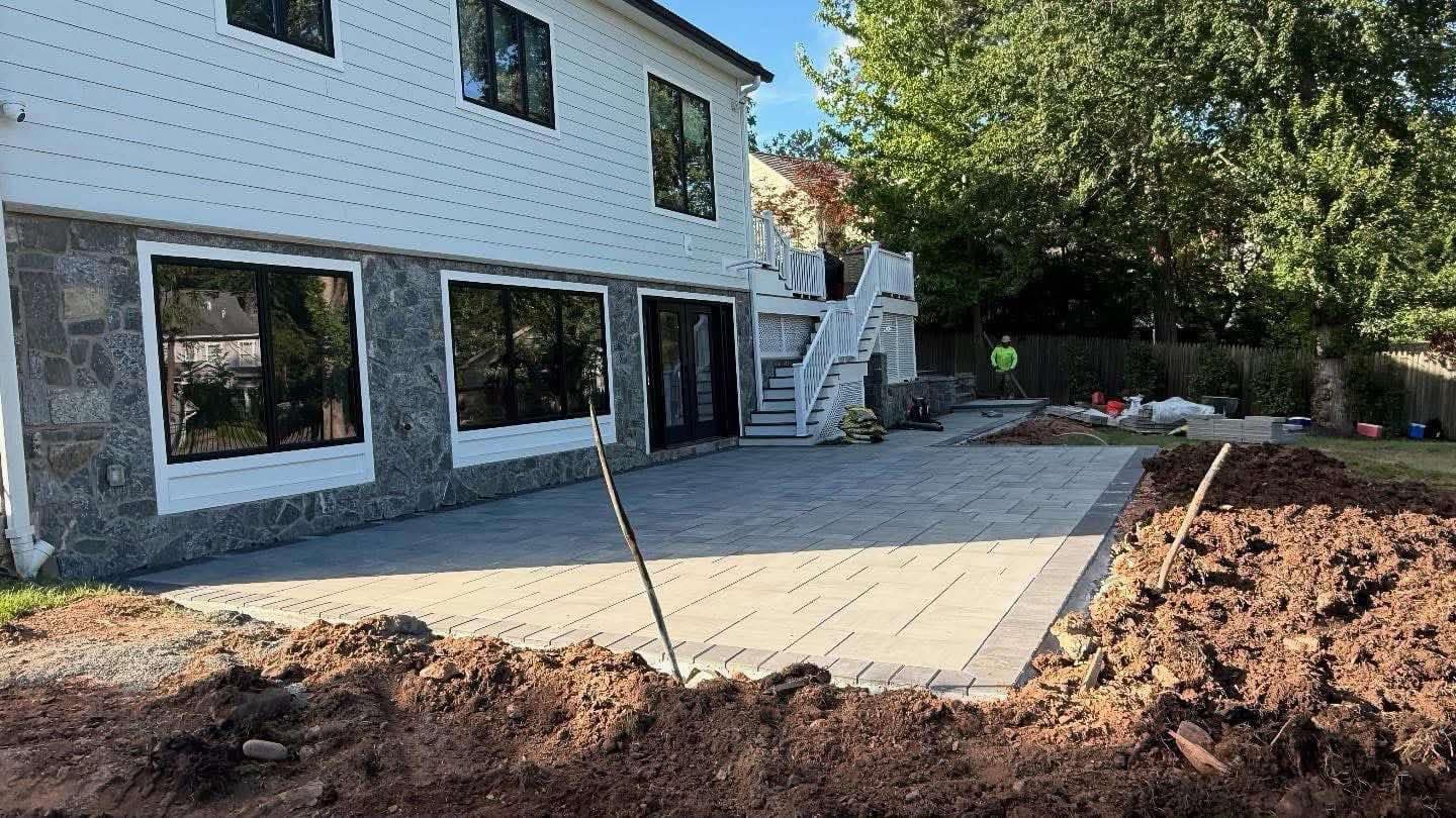 Custom Pergola Framing & Wood-Plastic Composite Decking